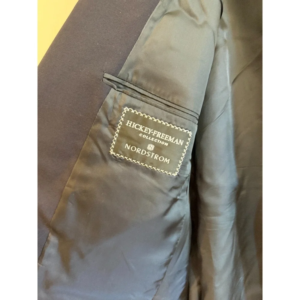 Hickey Freeman Mens 44R Navy Blue Gold Button 100% Wool Blazer Oakbrook EUC